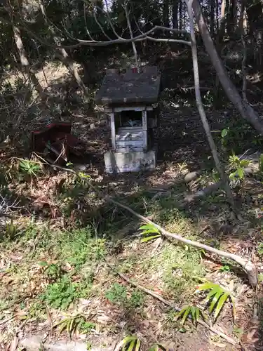 佐波波地祇神社の末社