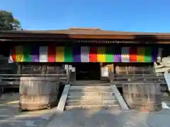 瀧山寺の本殿