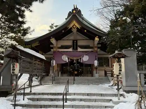 彌彦神社　(伊夜日子神社)の本殿・本堂