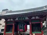 浅草寺の山門・神門