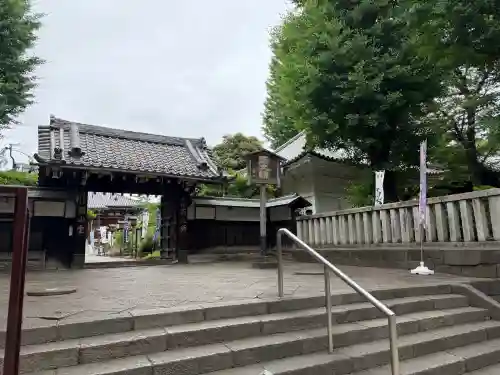 寛永寺(根本中堂)の{uncategorized: "未分類", other: "その他", undefined: "問題あり", building: "その他建物", grave: "お墓", sacred_gate: "鳥居", guardian: "狛犬", statue: "像", buddha: "仏像", history: "歴史", nature: "自然", garden: "庭園", animal: "動物", pagoda: "塔", temizu: "手水舎", mountain_gate: "山門・神門", sanctuary: "本殿・本堂", subordinate: "末社・摂社", art: "芸術", scenery: "景色", jizo: "地蔵", ema: "絵馬", goshuin: "御朱印", omikuji: "おみくじ", items: "授与品その他", amulet: "お守り", goshuincho: "御朱印帳", eats: "食事", festival: "お祭り", votive_dance: "神楽", shichigosan: "七五三参", wedding: "結婚式", experience: "体験その他", initially: "初詣", around: "周辺", anti_infection: "感染症対策"}