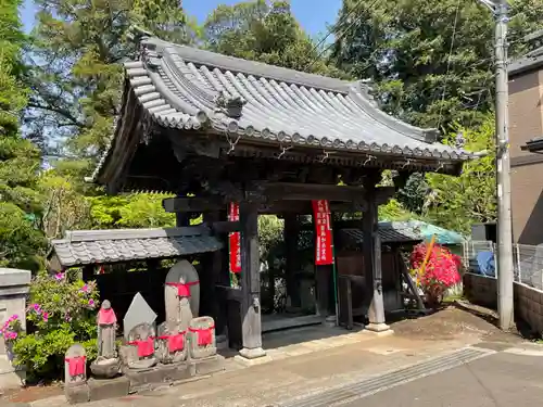 舊城寺(旧城寺)の山門・神門