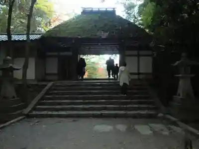 法然院の山門・神門