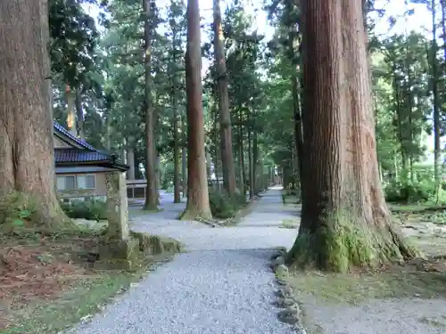 雄山神社中宮祈願殿のその他建物