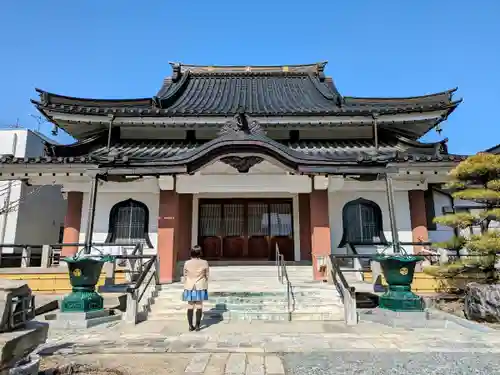 西教寺の本殿・本堂