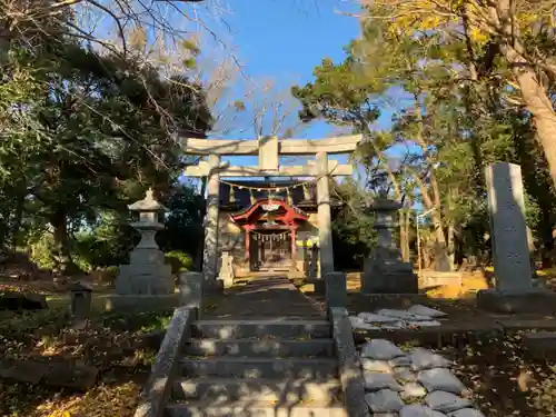 建市神社の鳥居