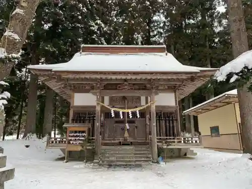 岩手山神社の本殿