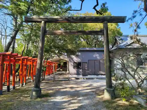 伊曽島神社の鳥居