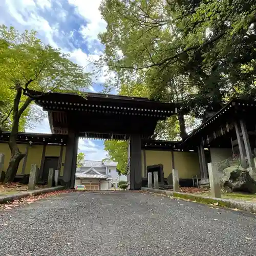 法宣院の山門・神門