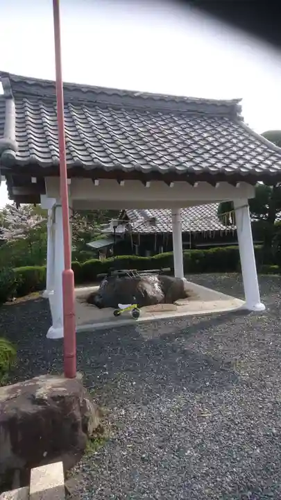 縣神社の手水舎