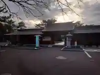 氣比神宮の山門・神門