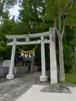 綿津見神社の{uncategorized: "未分類", other: "その他", undefined: "問題あり", building: "その他建物", grave: "お墓", sacred_gate: "鳥居", guardian: "狛犬", statue: "像", buddha: "仏像", history: "歴史", nature: "自然", garden: "庭園", animal: "動物", pagoda: "塔", temizu: "手水舎", mountain_gate: "山門・神門", sanctuary: "本殿・本堂", subordinate: "末社・摂社", art: "芸術", scenery: "景色", jizo: "地蔵", ema: "絵馬", goshuin: "御朱印", omikuji: "おみくじ", items: "授与品その他", amulet: "お守り", goshuincho: "御朱印帳", eats: "食事", festival: "お祭り", votive_dance: "神楽", shichigosan: "七五三参", wedding: "結婚式", experience: "体験その他", initially: "初詣", around: "周辺", anti_infection: "感染症対策"}