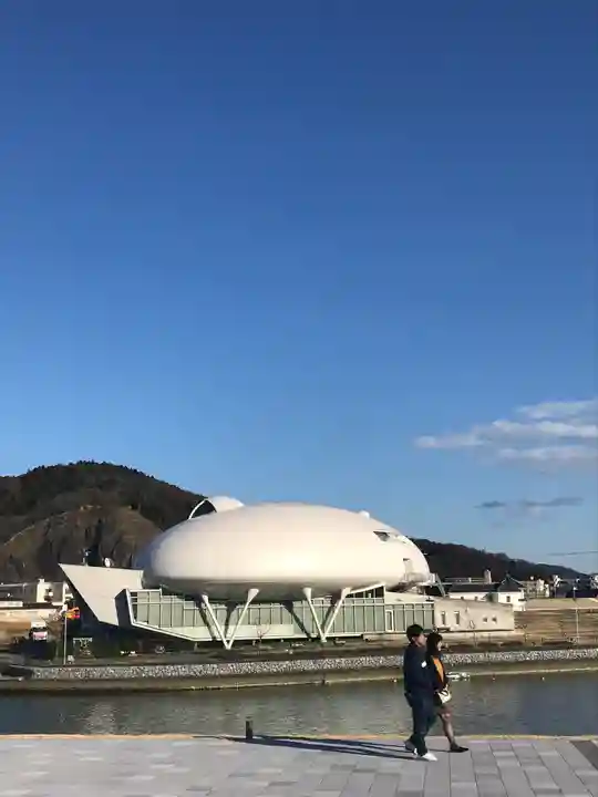 鳥屋神社の周辺