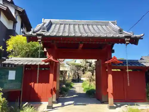 安世院の山門・神門