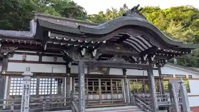 亮昌寺の本殿・本堂