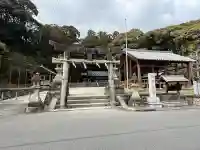 往馬坐伊古麻都比古神社の{uncategorized: "未分類", other: "その他", undefined: "問題あり", building: "その他建物", grave: "お墓", sacred_gate: "鳥居", guardian: "狛犬", statue: "像", buddha: "仏像", history: "歴史", nature: "自然", garden: "庭園", animal: "動物", pagoda: "塔", temizu: "手水舎", mountain_gate: "山門・神門", sanctuary: "本殿・本堂", subordinate: "末社・摂社", art: "芸術", scenery: "景色", jizo: "地蔵", ema: "絵馬", goshuin: "御朱印", omikuji: "おみくじ", items: "授与品その他", amulet: "お守り", goshuincho: "御朱印帳", eats: "食事", festival: "お祭り", votive_dance: "神楽", shichigosan: "七五三参", wedding: "結婚式", experience: "体験その他", initially: "初詣", around: "周辺", anti_infection: "感染症対策"}