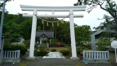 霧多布神社の鳥居