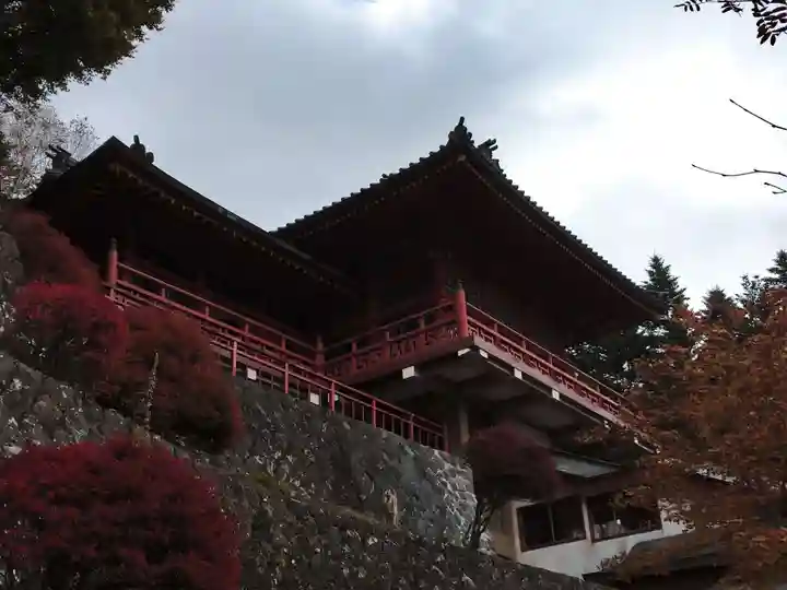 中禅寺の本殿・本堂