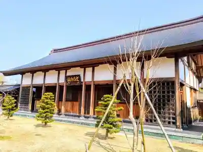 小松寺の本殿・本堂