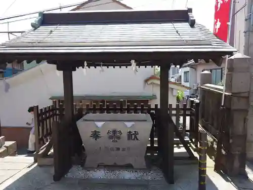 西宮神社の手水舎