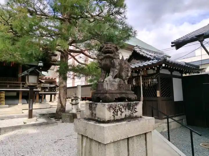 大将軍八神社の{uncategorized: "未分類", other: "その他", undefined: "問題あり", building: "その他建物", grave: "お墓", sacred_gate: "鳥居", guardian: "狛犬", statue: "像", buddha: "仏像", history: "歴史", nature: "自然", garden: "庭園", animal: "動物", pagoda: "塔", temizu: "手水舎", mountain_gate: "山門・神門", sanctuary: "本殿・本堂", subordinate: "末社・摂社", art: "芸術", scenery: "景色", jizo: "地蔵", ema: "絵馬", goshuin: "御朱印", omikuji: "おみくじ", items: "授与品その他", amulet: "お守り", goshuincho: "御朱印帳", eats: "食事", festival: "お祭り", votive_dance: "神楽", shichigosan: "七五三参", wedding: "結婚式", experience: "体験その他", initially: "初詣", around: "周辺", anti_infection: "感染症対策"}