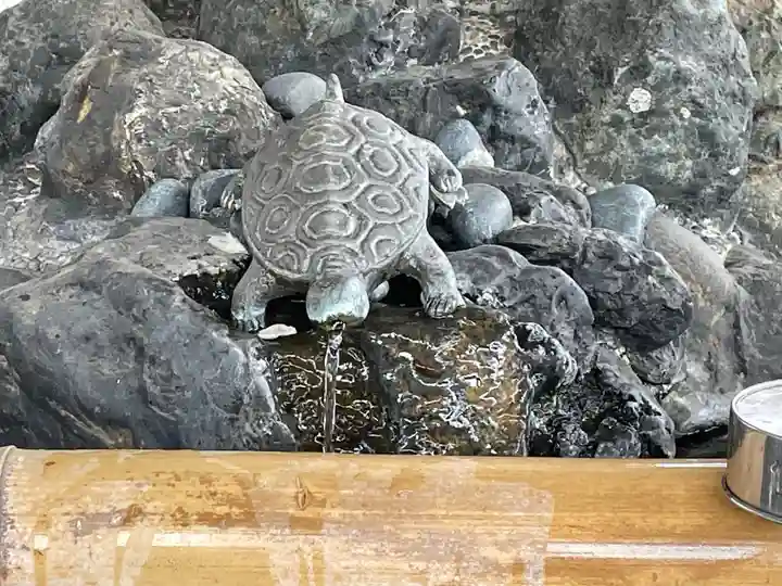 湯倉神社の手水舎