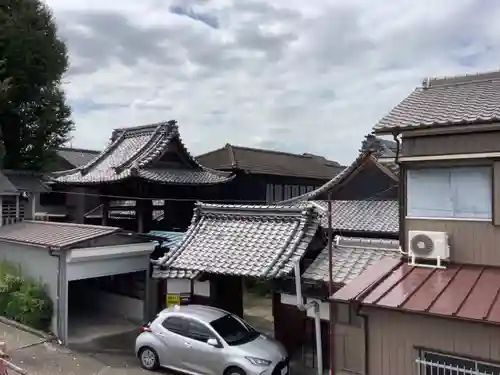 唯願寺の山門