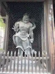 宝仙寺の像