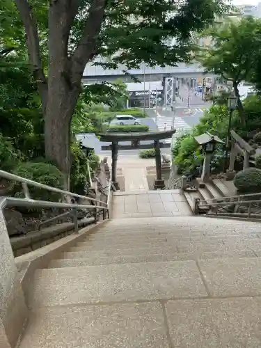品川神社の{uncategorized: "未分類", other: "その他", undefined: "問題あり", building: "その他建物", grave: "お墓", sacred_gate: "鳥居", guardian: "狛犬", statue: "像", buddha: "仏像", history: "歴史", nature: "自然", garden: "庭園", animal: "動物", pagoda: "塔", temizu: "手水舎", mountain_gate: "山門・神門", sanctuary: "本殿・本堂", subordinate: "末社・摂社", art: "芸術", scenery: "景色", jizo: "地蔵", ema: "絵馬", goshuin: "御朱印", omikuji: "おみくじ", items: "授与品その他", amulet: "お守り", goshuincho: "御朱印帳", eats: "食事", festival: "お祭り", votive_dance: "神楽", shichigosan: "七五三参", wedding: "結婚式", experience: "体験その他", initially: "初詣", around: "周辺", anti_infection: "感染症対策"}