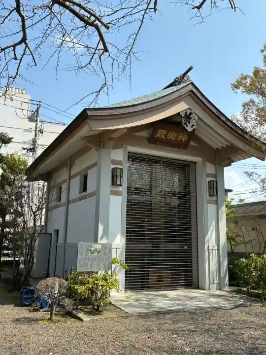 八剱八幡神社の{uncategorized: "未分類", other: "その他", undefined: "問題あり", building: "その他建物", grave: "お墓", sacred_gate: "鳥居", guardian: "狛犬", statue: "像", buddha: "仏像", history: "歴史", nature: "自然", garden: "庭園", animal: "動物", pagoda: "塔", temizu: "手水舎", mountain_gate: "山門・神門", sanctuary: "本殿・本堂", subordinate: "末社・摂社", art: "芸術", scenery: "景色", jizo: "地蔵", ema: "絵馬", goshuin: "御朱印", omikuji: "おみくじ", items: "授与品その他", amulet: "お守り", goshuincho: "御朱印帳", eats: "食事", festival: "お祭り", votive_dance: "神楽", shichigosan: "七五三参", wedding: "結婚式", experience: "体験その他", initially: "初詣", around: "周辺", anti_infection: "感染症対策"}
