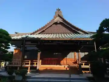 明導寺の本殿・本堂
