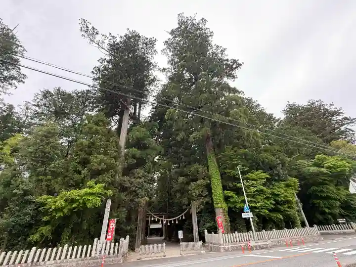 伊和神社の{uncategorized: "未分類", other: "その他", undefined: "問題あり", building: "その他建物", grave: "お墓", sacred_gate: "鳥居", guardian: "狛犬", statue: "像", buddha: "仏像", history: "歴史", nature: "自然", garden: "庭園", animal: "動物", pagoda: "塔", temizu: "手水舎", mountain_gate: "山門・神門", sanctuary: "本殿・本堂", subordinate: "末社・摂社", art: "芸術", scenery: "景色", jizo: "地蔵", ema: "絵馬", goshuin: "御朱印", omikuji: "おみくじ", items: "授与品その他", amulet: "お守り", goshuincho: "御朱印帳", eats: "食事", festival: "お祭り", votive_dance: "神楽", shichigosan: "七五三参", wedding: "結婚式", experience: "体験その他", initially: "初詣", around: "周辺", anti_infection: "感染症対策"}