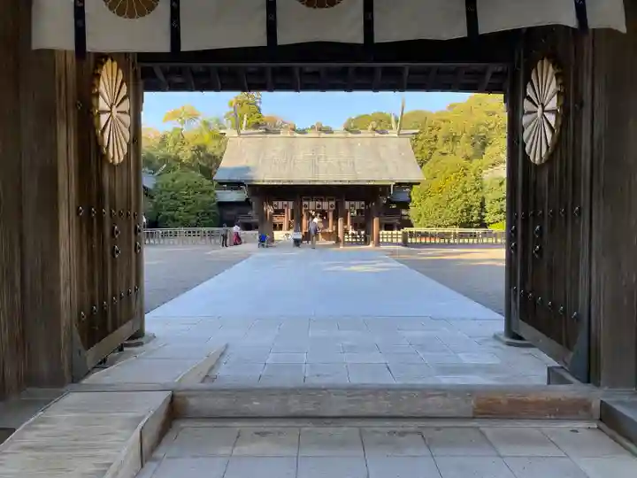 宮崎神宮の山門・神門