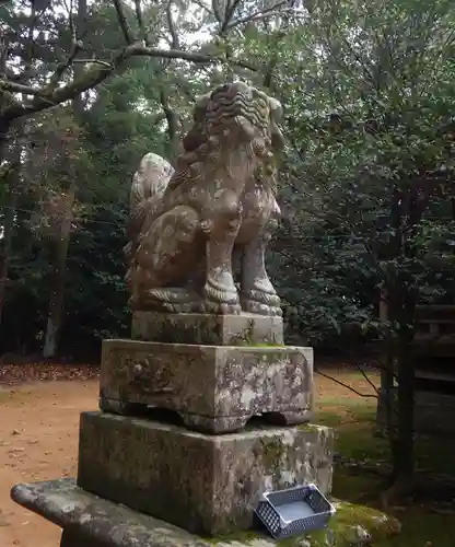 天石門別八倉比売神社の狛犬