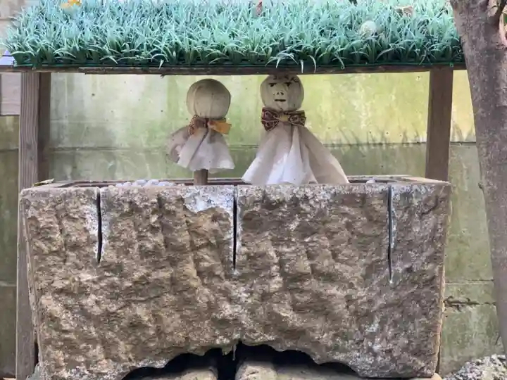高円寺氷川神社の手水舎