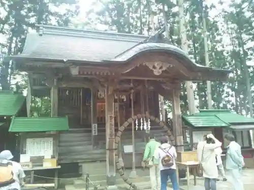 白山神社の本殿・本堂