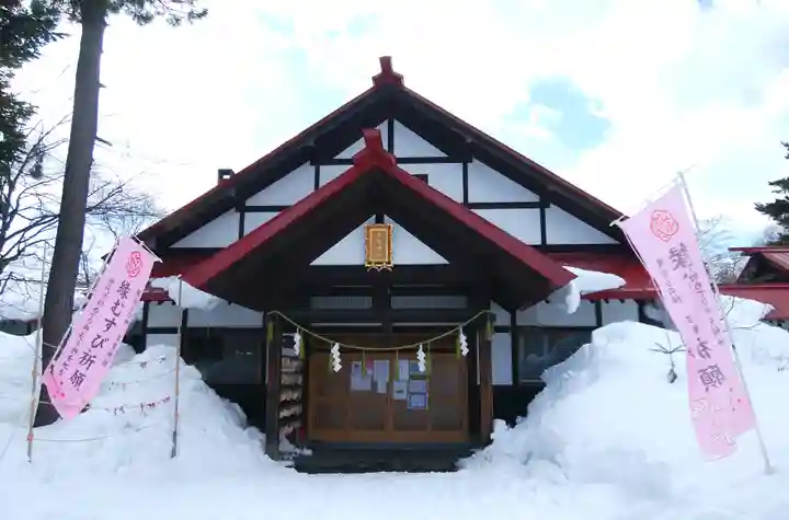 多賀神社の本殿・本堂