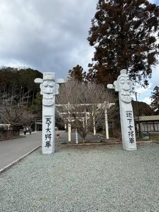 高麗神社の{uncategorized: "未分類", other: "その他", undefined: "問題あり", building: "その他建物", grave: "お墓", sacred_gate: "鳥居", guardian: "狛犬", statue: "像", buddha: "仏像", history: "歴史", nature: "自然", garden: "庭園", animal: "動物", pagoda: "塔", temizu: "手水舎", mountain_gate: "山門・神門", sanctuary: "本殿・本堂", subordinate: "末社・摂社", art: "芸術", scenery: "景色", jizo: "地蔵", ema: "絵馬", goshuin: "御朱印", omikuji: "おみくじ", items: "授与品その他", amulet: "お守り", goshuincho: "御朱印帳", eats: "食事", festival: "お祭り", votive_dance: "神楽", shichigosan: "七五三参", wedding: "結婚式", experience: "体験その他", initially: "初詣", around: "周辺", anti_infection: "感染症対策"}