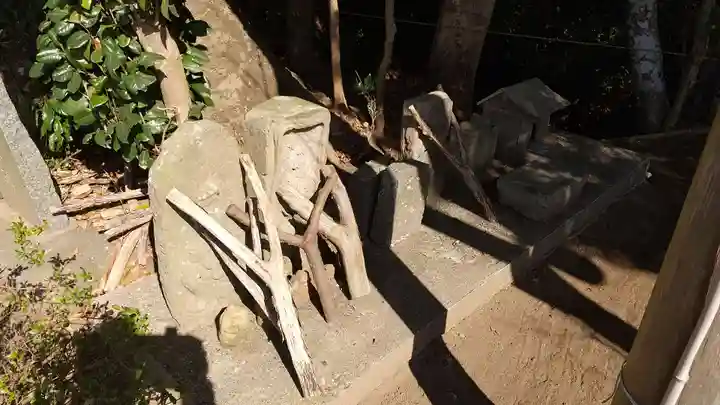 玉田の朱色のお社のその他建物