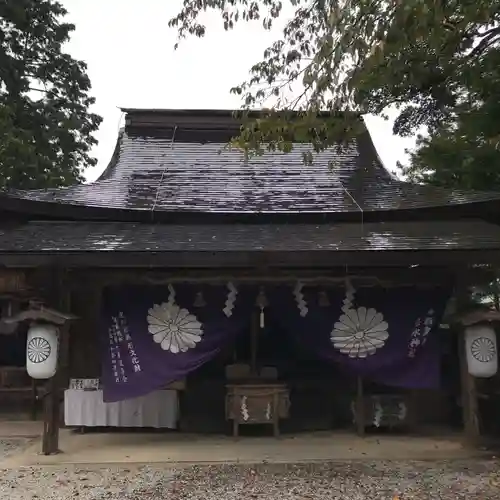 吉水神社の本殿