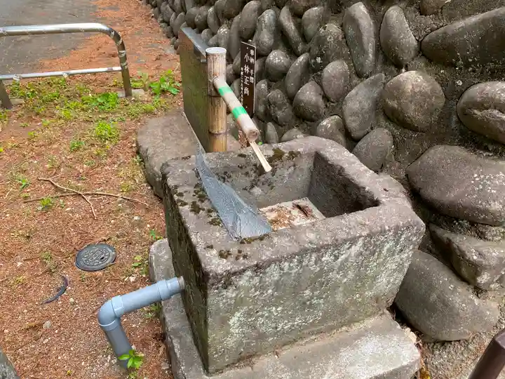 三宮神社の手水舎