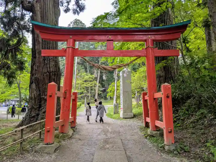 白山神社(岩手県)