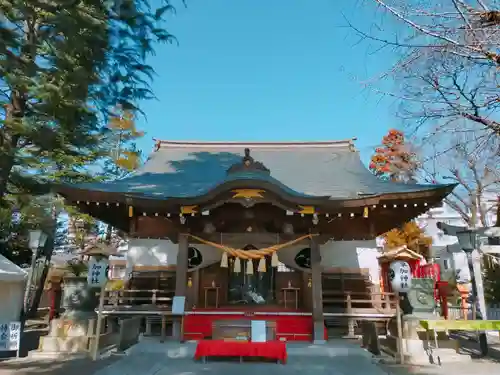 草加神社の本殿