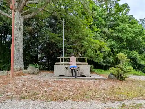 曽野稲荷神社の手水舎