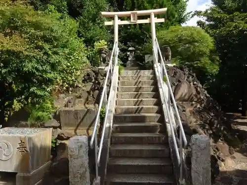 鶴見神社の末社