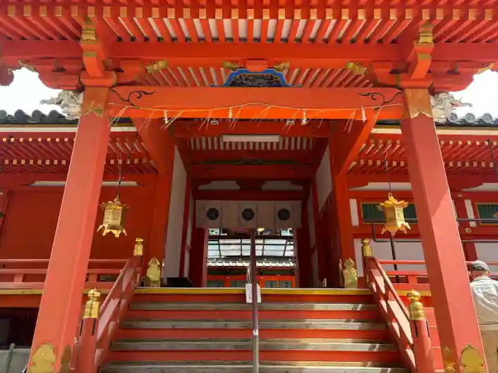 石清水八幡宮の{uncategorized: "未分類", other: "その他", undefined: "問題あり", building: "その他建物", grave: "お墓", sacred_gate: "鳥居", guardian: "狛犬", statue: "像", buddha: "仏像", history: "歴史", nature: "自然", garden: "庭園", animal: "動物", pagoda: "塔", temizu: "手水舎", mountain_gate: "山門・神門", sanctuary: "本殿・本堂", subordinate: "末社・摂社", art: "芸術", scenery: "景色", jizo: "地蔵", ema: "絵馬", goshuin: "御朱印", omikuji: "おみくじ", items: "授与品その他", amulet: "お守り", goshuincho: "御朱印帳", eats: "食事", festival: "お祭り", votive_dance: "神楽", shichigosan: "七五三参", wedding: "結婚式", experience: "体験その他", initially: "初詣", around: "周辺", anti_infection: "感染症対策"}