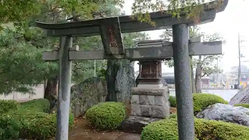 白山神社の鳥居