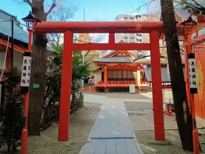花園神社の鳥居