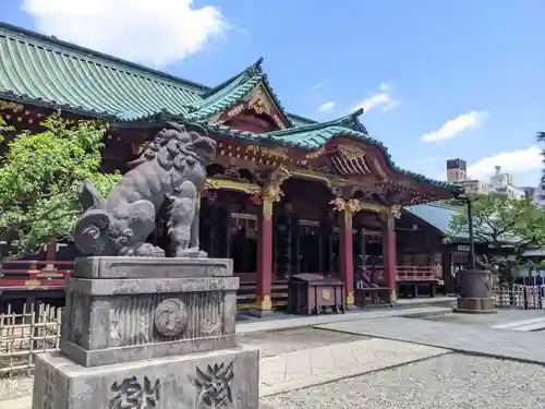 根津神社の本殿・本堂