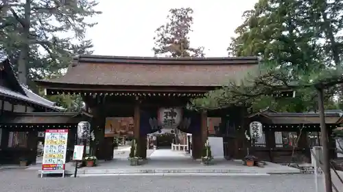 建部大社の山門・神門